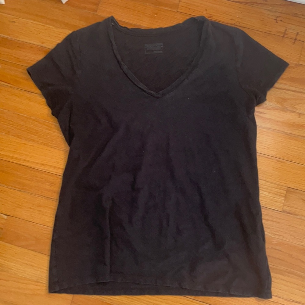 Patagonia black tee